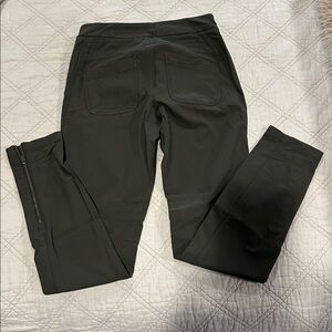 Athleta Cargo Pants. Olive green